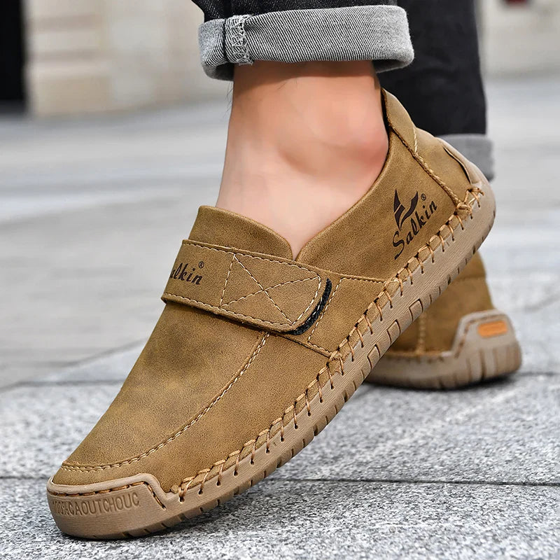 Handmade Men's Slip On Loafers Soft Leather Shoes Lightweight Breathable Driving Shoes Non Slip Daily Casual Outdoor Sneakers