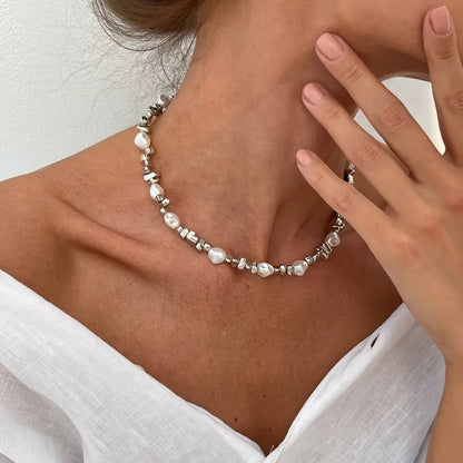 Elegant Irregular Imitation Pearl Beads Necklace for Women Vintage Party Wedding Tassels Choker Fashion Jewelry Accessories Gift