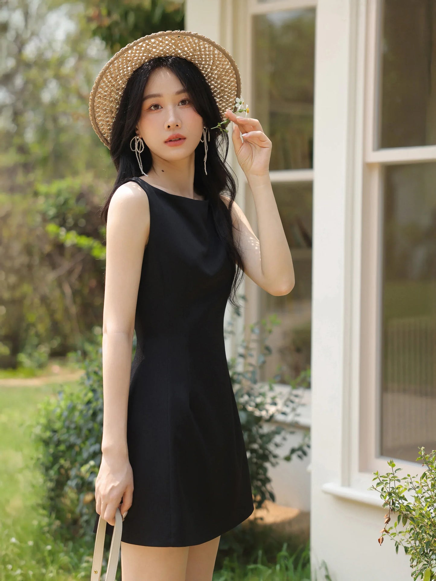 French Black Sleeveless Mini Dress Women Summer Slim Fit A-Line One-Shoulder Strap Dress Petite Elegant Casual Vacation Outfit