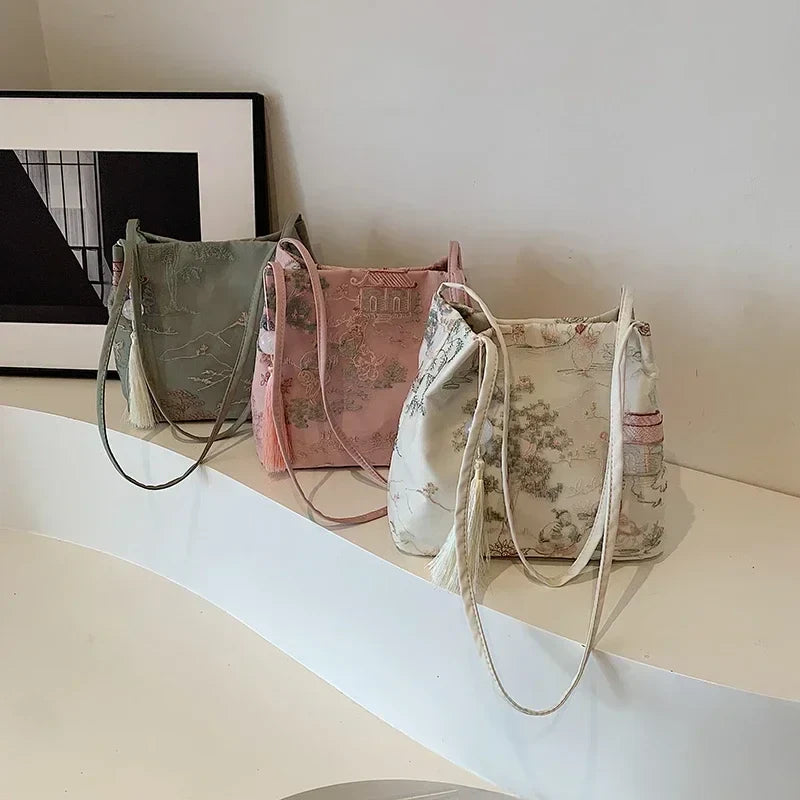 Hot Selling Chinese Style Embroidered Fashionable Women's Shoulder Bag 2026 Summer New Trend Large Capacity Handbag