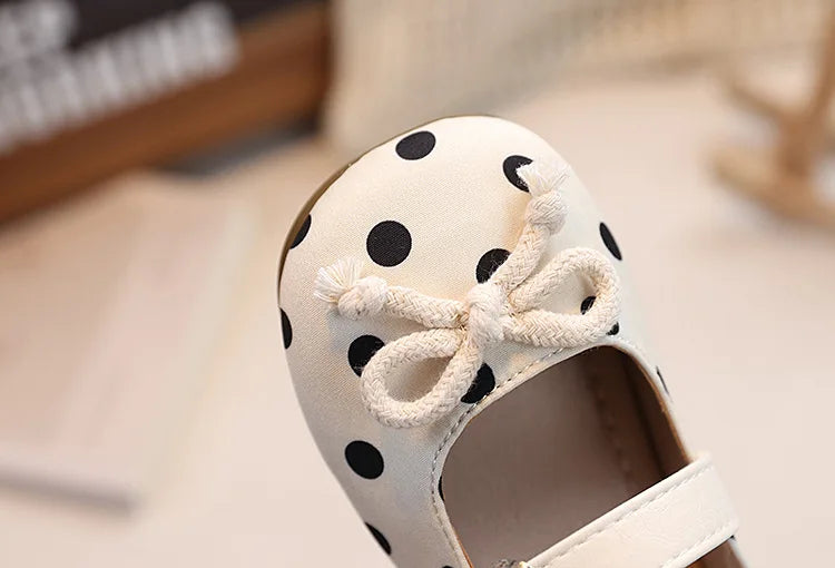 2026  Spring Autumn New Baby Shoes Cute Polka Dot Bow Girls Hollow Children's School Student Loafer Flats