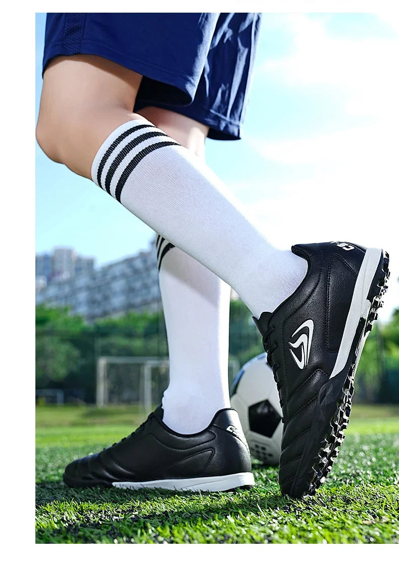 Men Soccer Shoes Youth Football Boots Breathable Comfortable Athletic Training Soccer Cleats Orignal Football Shoes for Kids