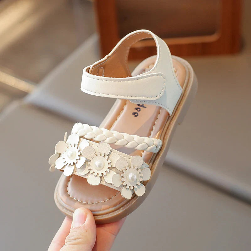 2026 High Quality Girls Sandals Flower Sweet Soft Children's Beach Shoes Kids Cute Summer Floral Sandals Princess Fashion 22-31