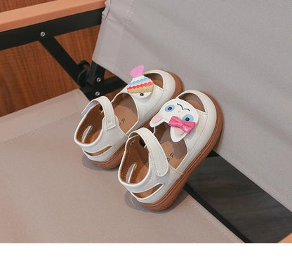 Toddler Girls Leather Sandals with Cute Cartoon 2026 New Summer Kids Beach Shoes Soft Sole Chic Trendy Versatile Outdoor Play