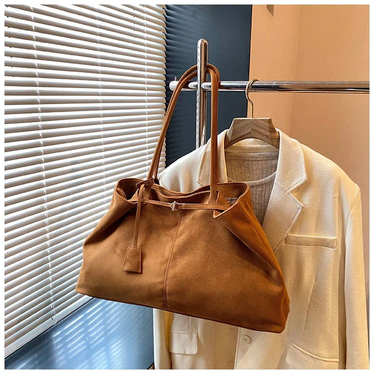 Velvet Zipper 2024 New Product Large Tote Bag Solid Large Capacity Popular Fashion Shoulder Bag Soft Simple Commuter Handbag