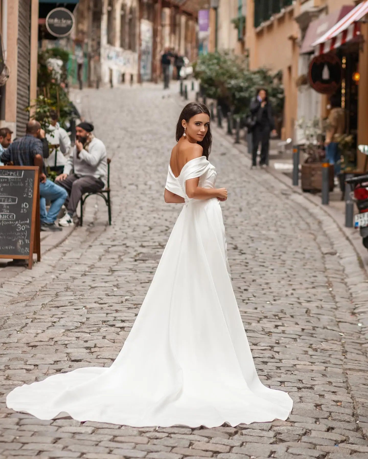 Elegant Off The Shoulder Satin Sheath/Mermaid Wedding Dresses Side Slit Detachable Train Formal Bridal Grown 2025 Rode De