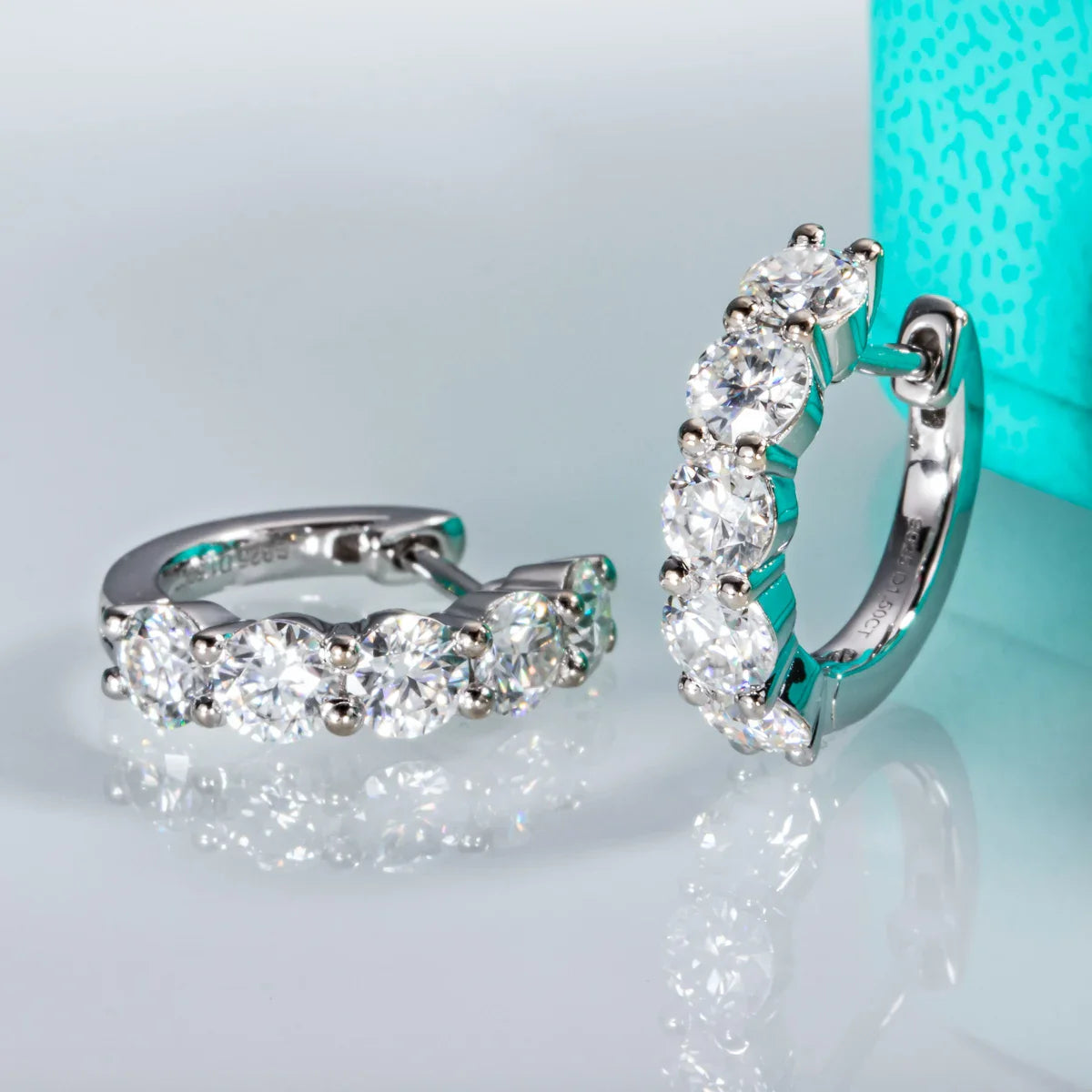 4mm 3cttw D Color Moissanite Huggie Hoop Earrings 925 Sterling Silver Luxury Huggie Earring For Women