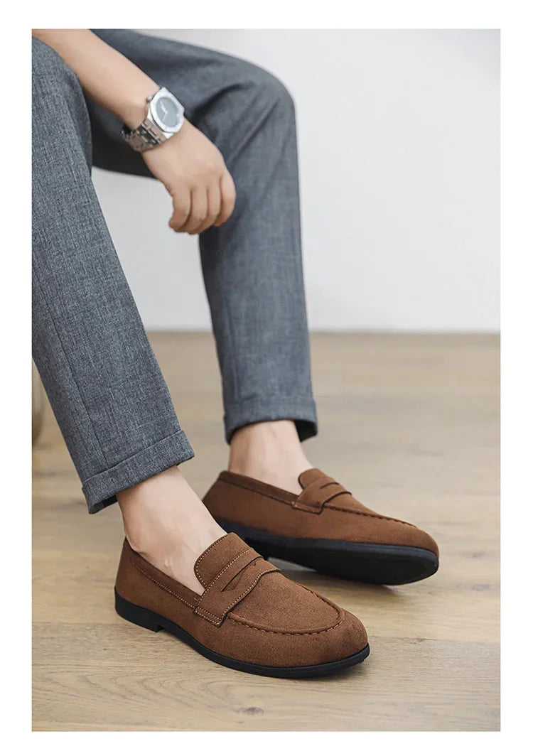 Retro Brown Men's Loafers Comfortable Suede Leather Casual Shoes Man Slip-on Shoes Flat Moccasins For Men zapatos de hombre