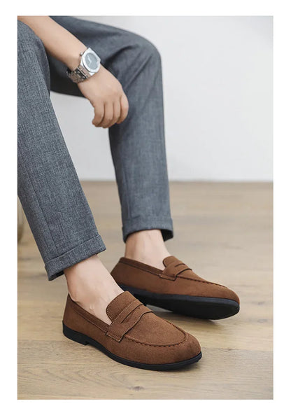 Retro Brown Men's Loafers Comfortable Suede Leather Casual Shoes Man Slip-on Shoes Flat Moccasins For Men zapatos de hombre