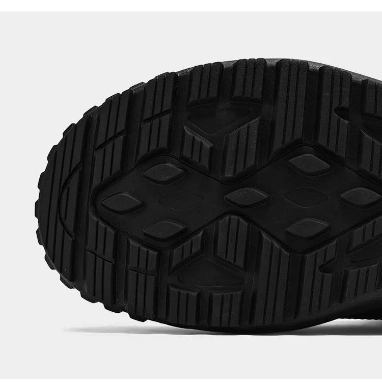 Winter shoes men's high top plush warm cotton shoes, high-quality and fashionable cold resistant outdoor cotton boots snow boots