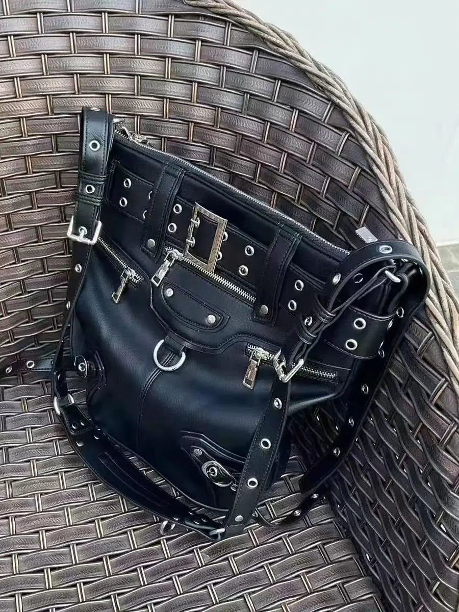 High Street Vintage Handbag Women New Rivet Large Capacity Casual Crossbody Bags Ladies Moto Biker Black Messenger Bag