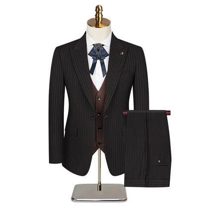 Men's Classic Formal Pinstripe Tuxedos Suits 3 Pieces Slim Fit Blazer Peak Lapel Two Button Groomsmen Wedding Dress Business