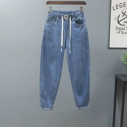 Calça Jeans Feminina de Cintura Alta com Elástico na Cintura